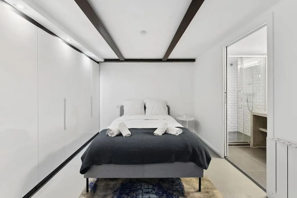 Montmartre Theater Loft-1